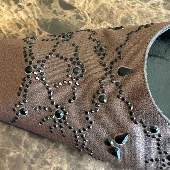 Charles Jourdan of Paris Heels Size 8 Taupe Beaded - Picture 9 of 13